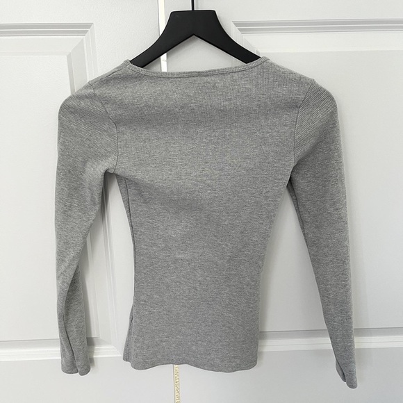 H&M Long sleeve Top Shirt Basic Tee - Picture 4 of 5